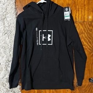 Under Armour Black Graphic Hoodie Sweater NWT